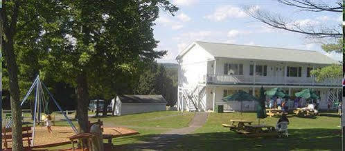 Gavin'S Iris H Country Inn Cornwallville Extérieur photo
